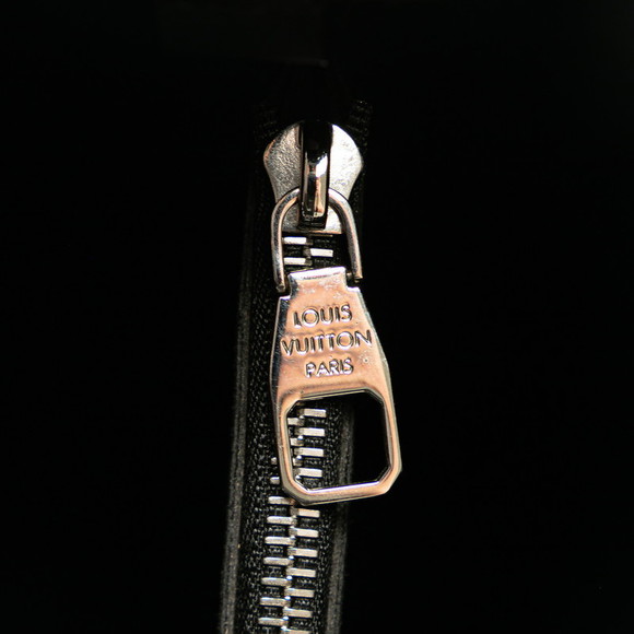 Louis Vuitton Neo Noe MM Leather Shoulder Bag M54366 in Excellent condition - Picture 6 of 10